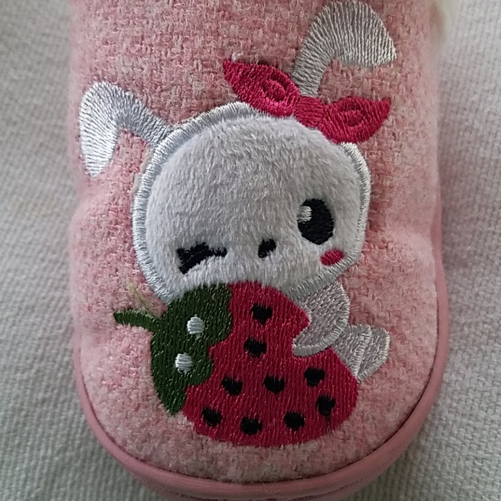 NWOT 2/$15 Cute winking bunny with strawberry - Picture 6 of 9